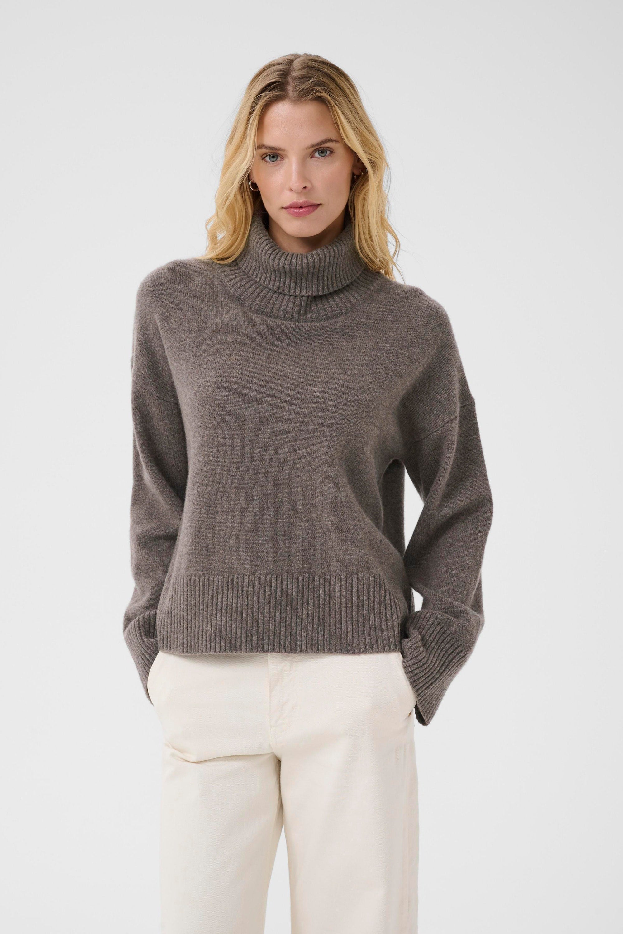 Corina Pullover