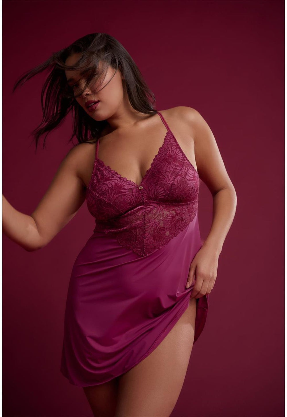 Vixen Bust Support Chemise
