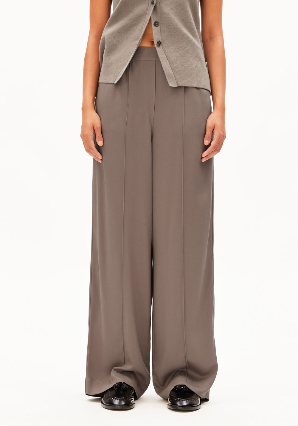 Jonvaalie Pant