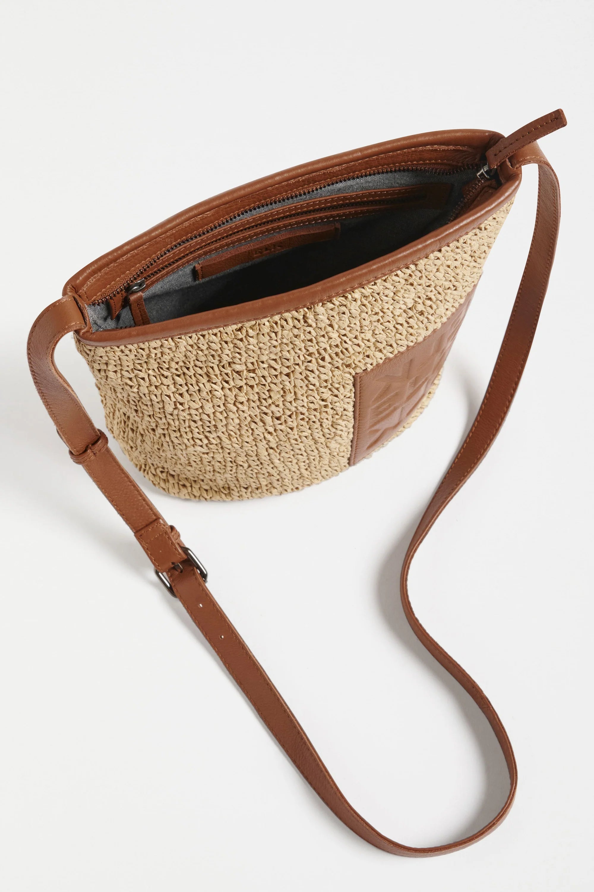 Korsa Crossbody