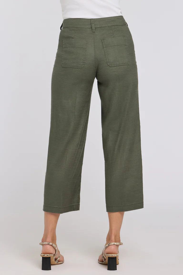 Wide Leg Cargo Cropped Pant