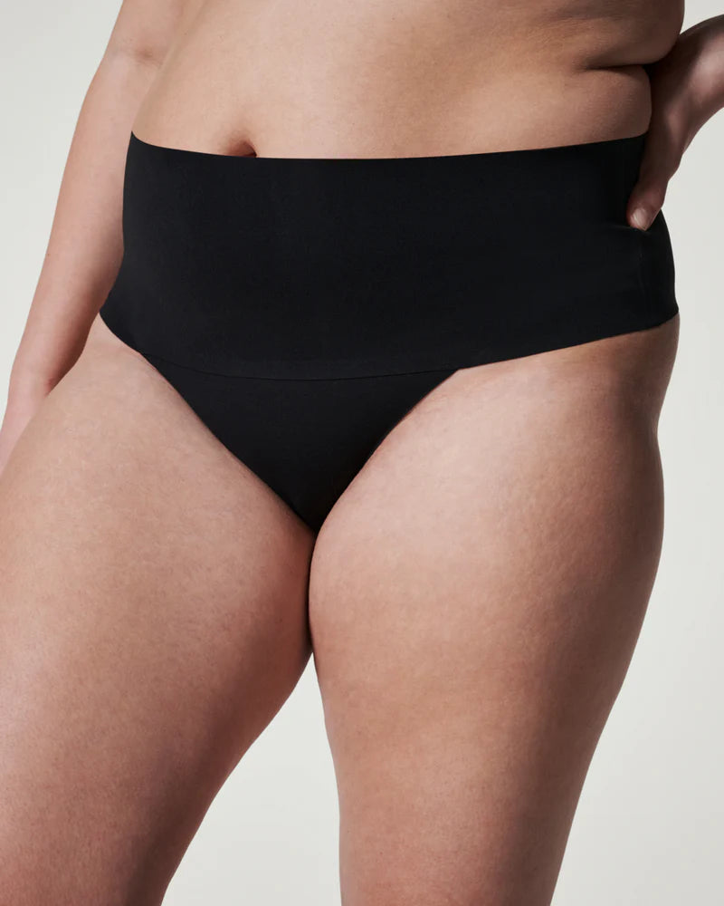 Supersmooth Undie-tectable Thong