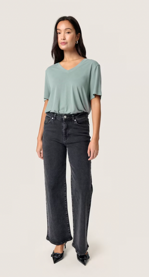 Columbine V-Neck