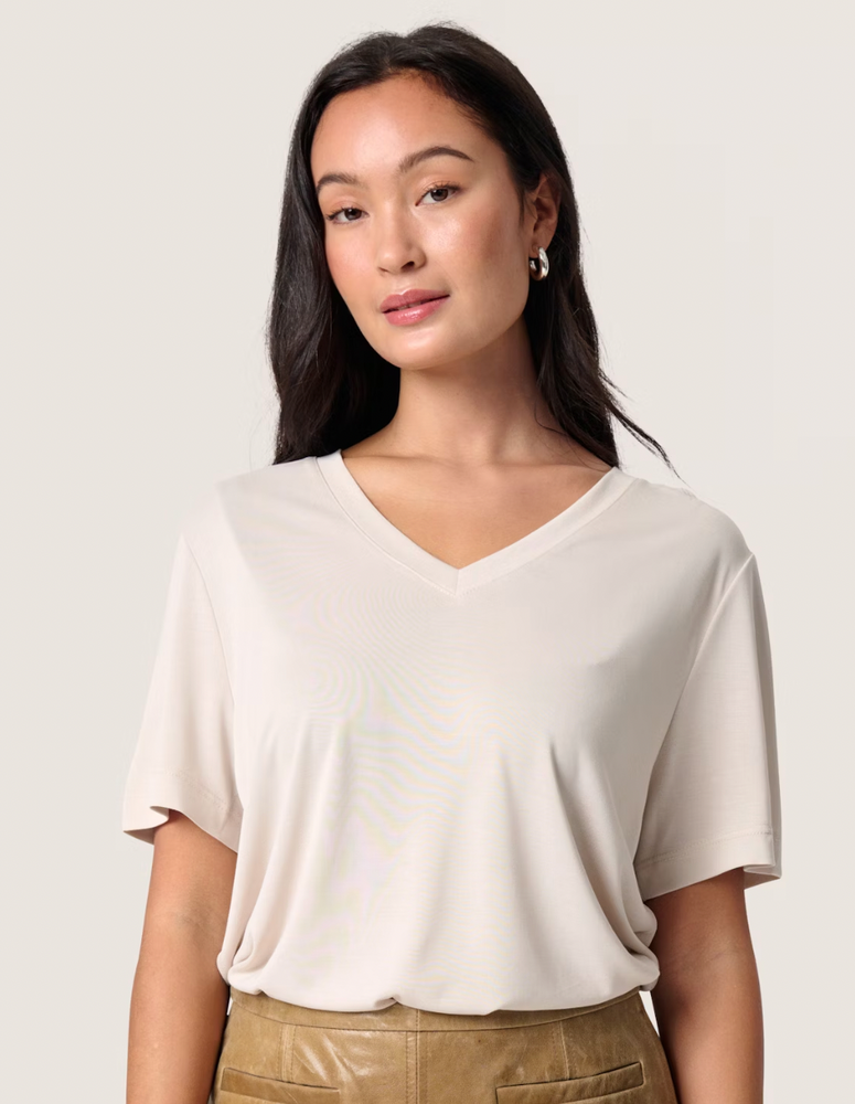 Columbine V-Neck