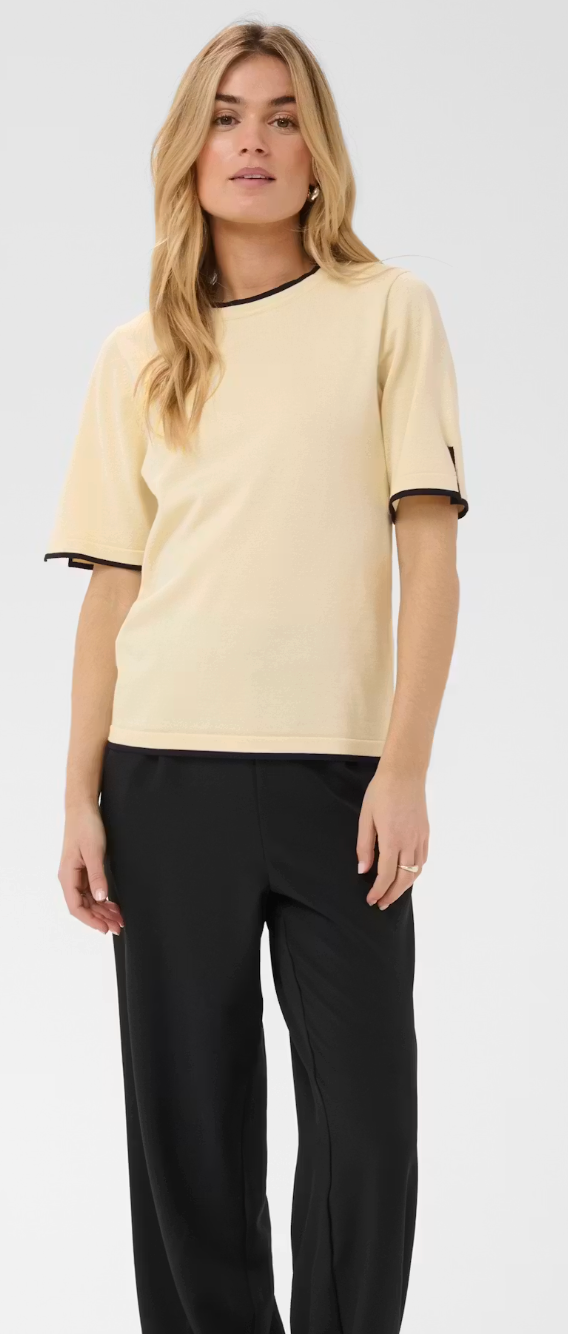 Mila Contrast Striped Pullover