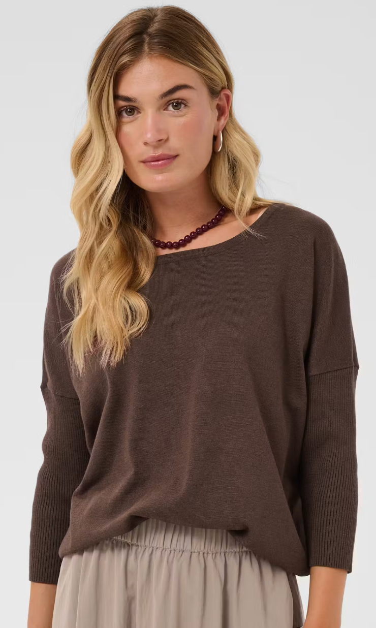 Mila R-Neck Pullover