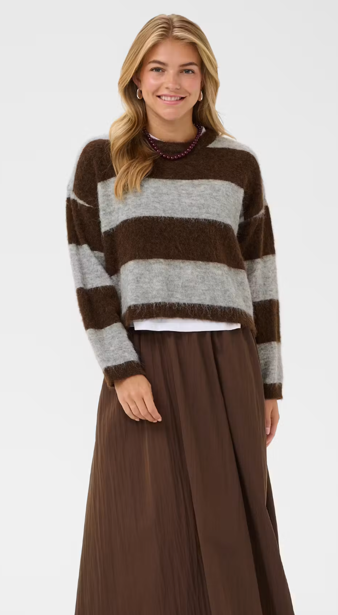 Tayzie Pullover