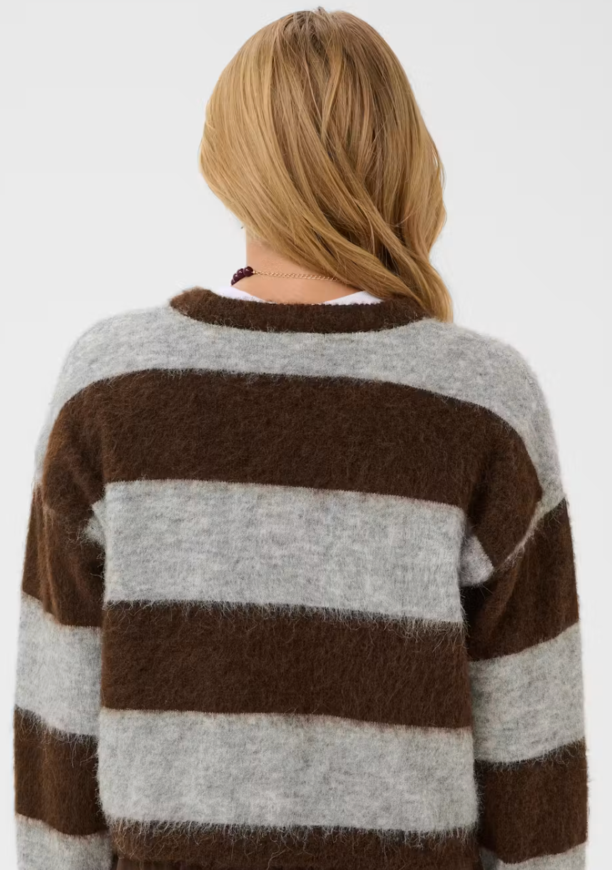 Tayzie Pullover