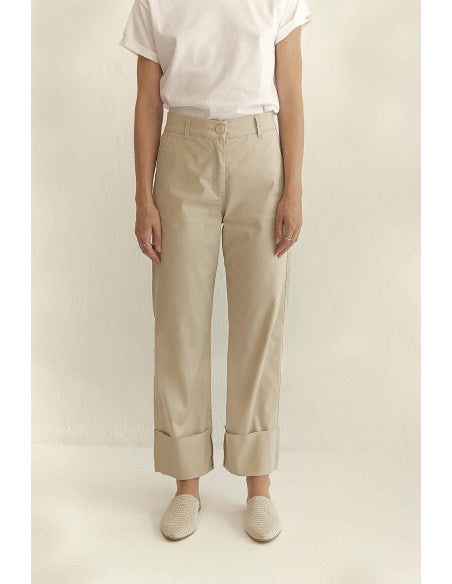 Manso Straight Pants with Detail