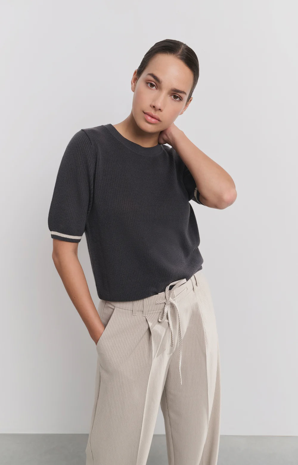 Ribbed short sleeve sweater