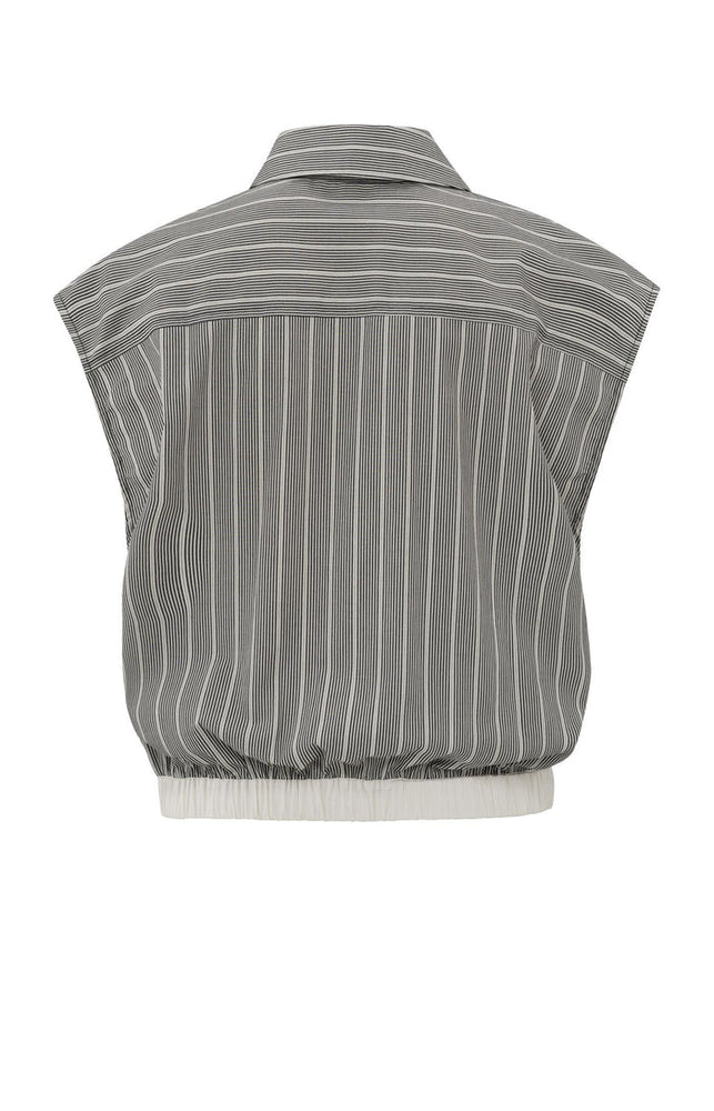 Sleeveless Button Blouse