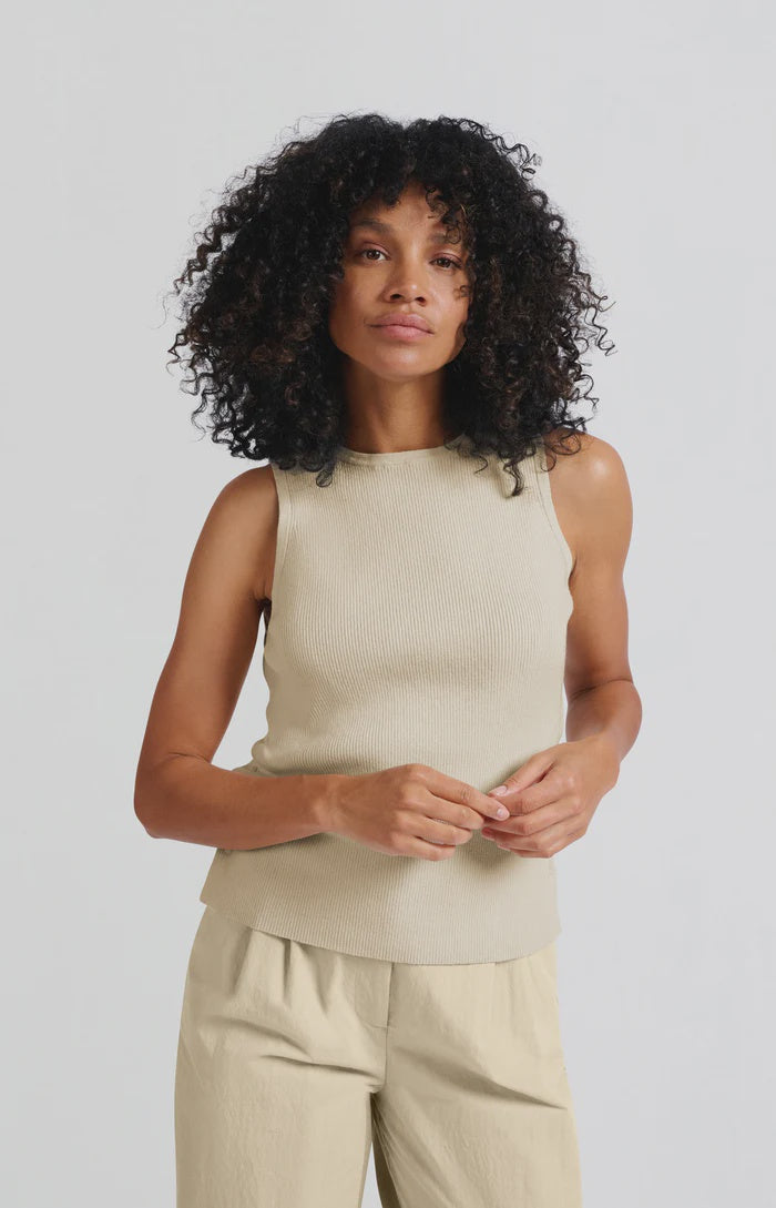Sleeveless Knit