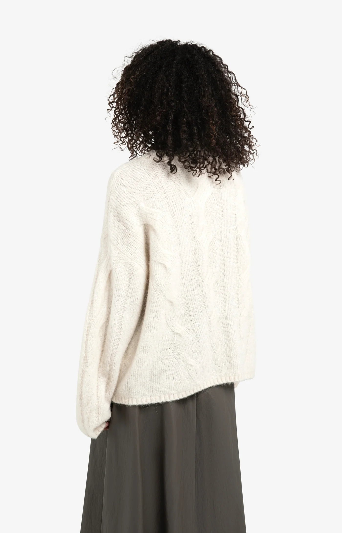 Round Neck Soft Cable