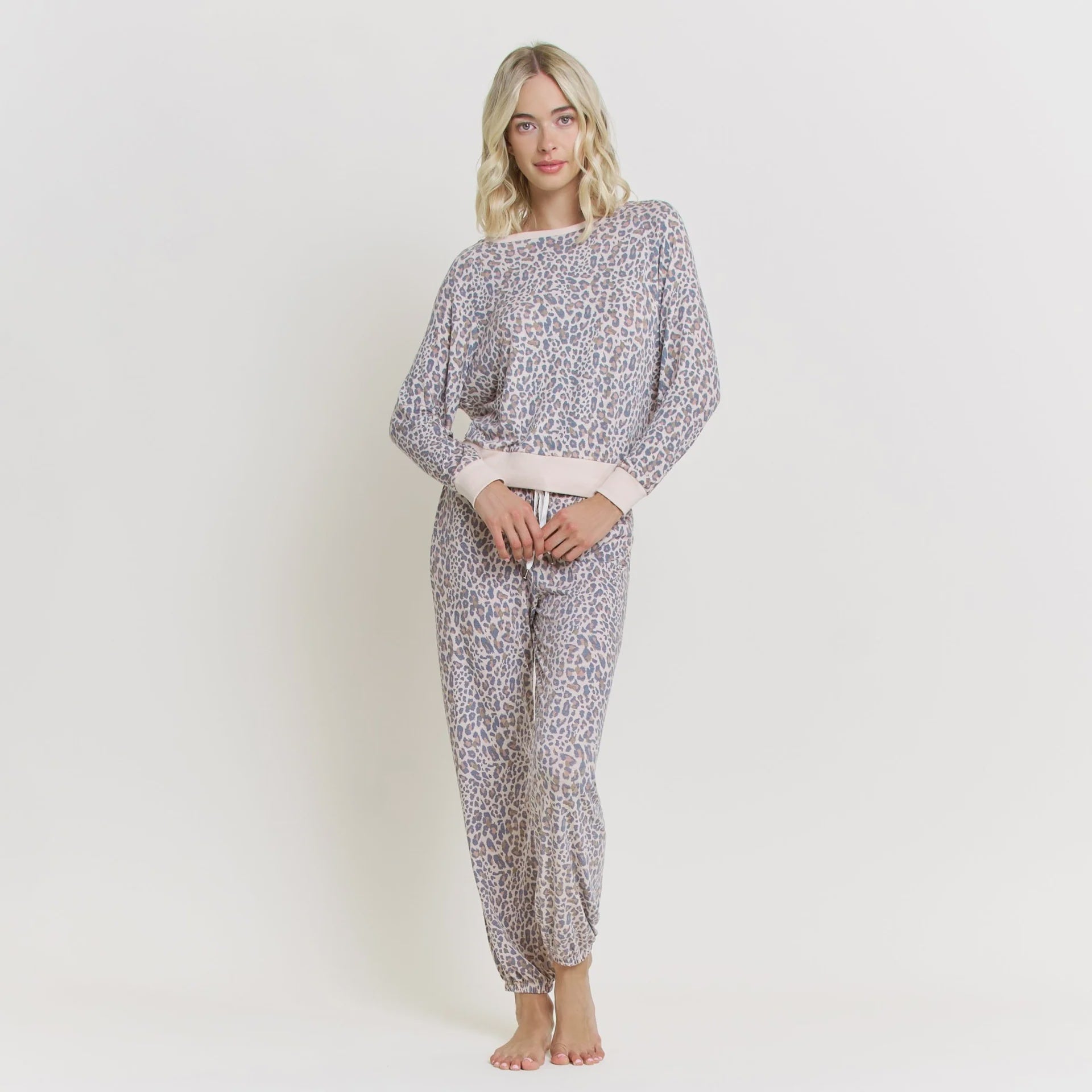 Star Seeker Lounge Set