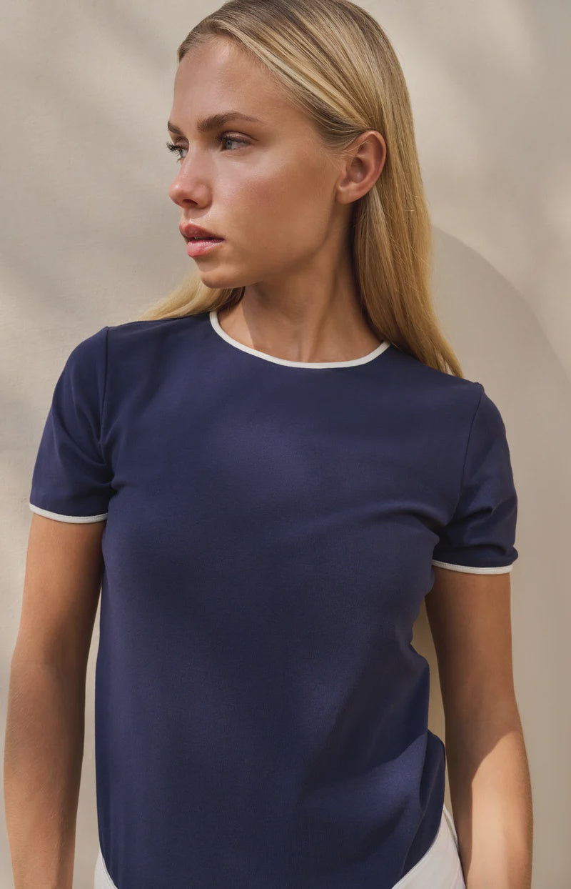 T-Shirt with Contrast Binding