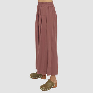 Halo Gemma Crop
