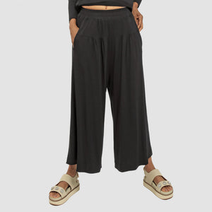 Halo Gemma Crop
